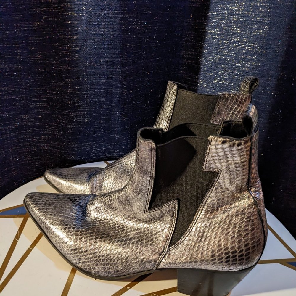 ASOS Leather Snake Silver Chelsea Leather Mens Boots Pointed Toe Glam Rock 10 - Picture 4 of 8